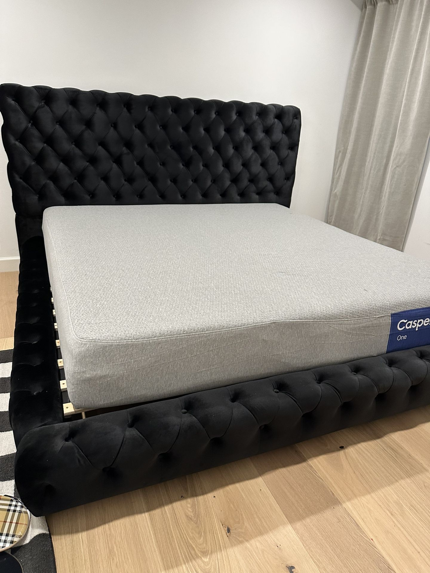 King Size Bed Frame Mattress Included 🔥 Black Velvet Upholstery Bed Frame 🔥 Bonita Cama King Size Color Negra Colchon Incluido