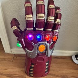 Avengers Marvel Legends Series Endgame Power Gauntlet