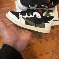 Travis Olives Low 1s 