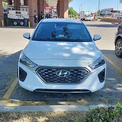 2020 Hyundai Ionic Hybrid Blue Hatchback