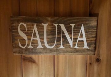 Sauna to 4 people wood I'm selling it very cheap.