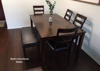 Gorgeous ‼️dining table set espressos finish