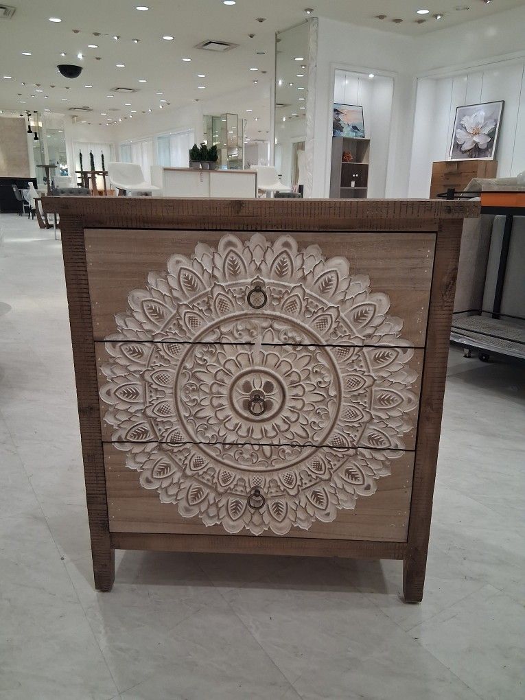 LuxenHome Wood Carved Medallion Three-Drawer Chest,Nightstand,White Distress