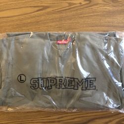 supreme crew neck