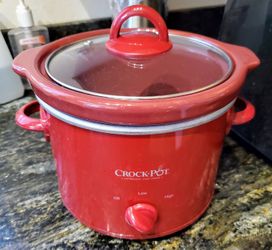 Red mini crock pot