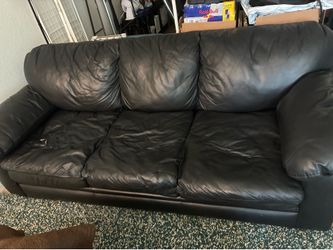 80" Black Leather Sofa 3-Seater