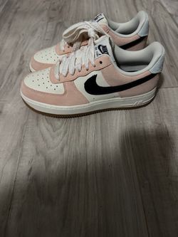 Nike Air Force 1 Low Pink Suede Sneakers Size 7.5W
