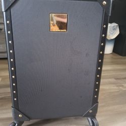 Vince Camuto Jania 2.0 Spinner Luggage 