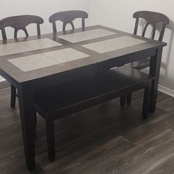Dining Table Set - Moving! Must Go!