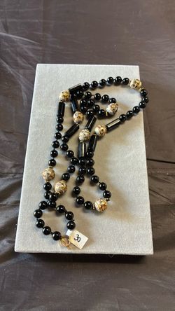 Vintage 1920s SpeakEasy Bobo stone necklace