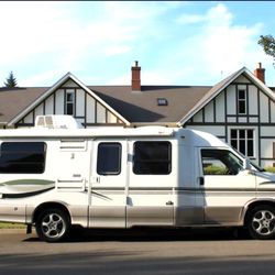 2002 Rialta Winnebago 22