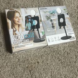 2 Phone Holders 