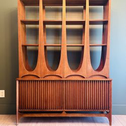 Broyhill Brasilia Room Divider