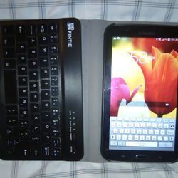 Samsung Galaxy 3 Tablet With Keypad