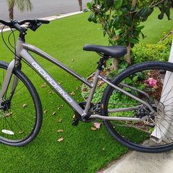 New Giordano H1 Step Thru Hybrid Bike