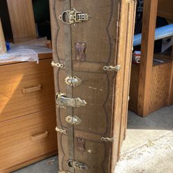 22 X 41 X 12” Antique Leather Trunk Steamer Chest Wardrobe Antique Fancy Luggage C.a. Malm