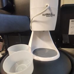 Hawaiin shaved ice machine. Electric