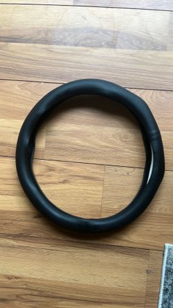 Steering wheel cover