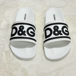 Dolce & Gabbana Pool Slide W/ Travel Bag