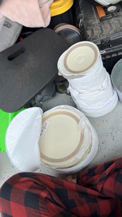 rondelle by lenox China Set For 14 Guests 