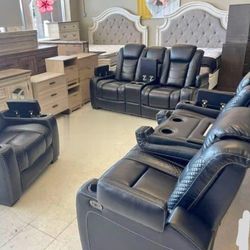 Power Recliner Set.   Sofa, Loveseat, Recliner 