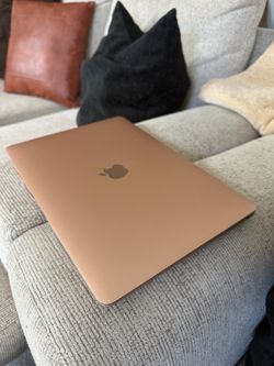 MacBook 13” Rose Gold