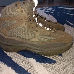 Yeezy Boots Season 7