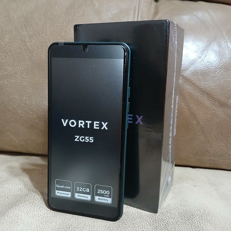 Unlocked 32 GB Green Vortex ZG 55 Cell phone