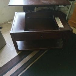 Coffee Table w Ottoman 