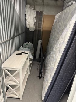 Storage unit