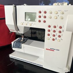 Bernina Activa 220 Sewing Machine