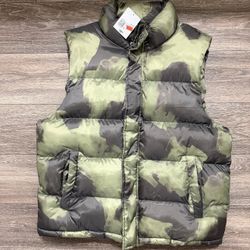 Green And Black Forever 21 Puffer Jacket 
