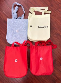 Lululemon small tote bag