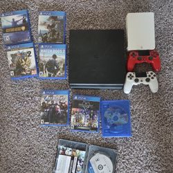 Ps 4 Slim  500 Gb With A 8 Tb external hard And 8 games An 2 Controller 