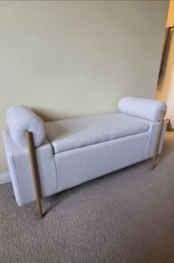 Storage Bench with Gold Legs – Cream/White – 44"