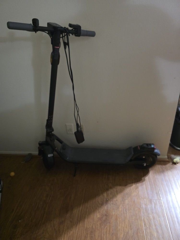 NIU KQi 100P Electric Scooter