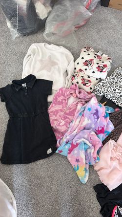 MOVING SALE!! Girls bundle clothing size 5/6