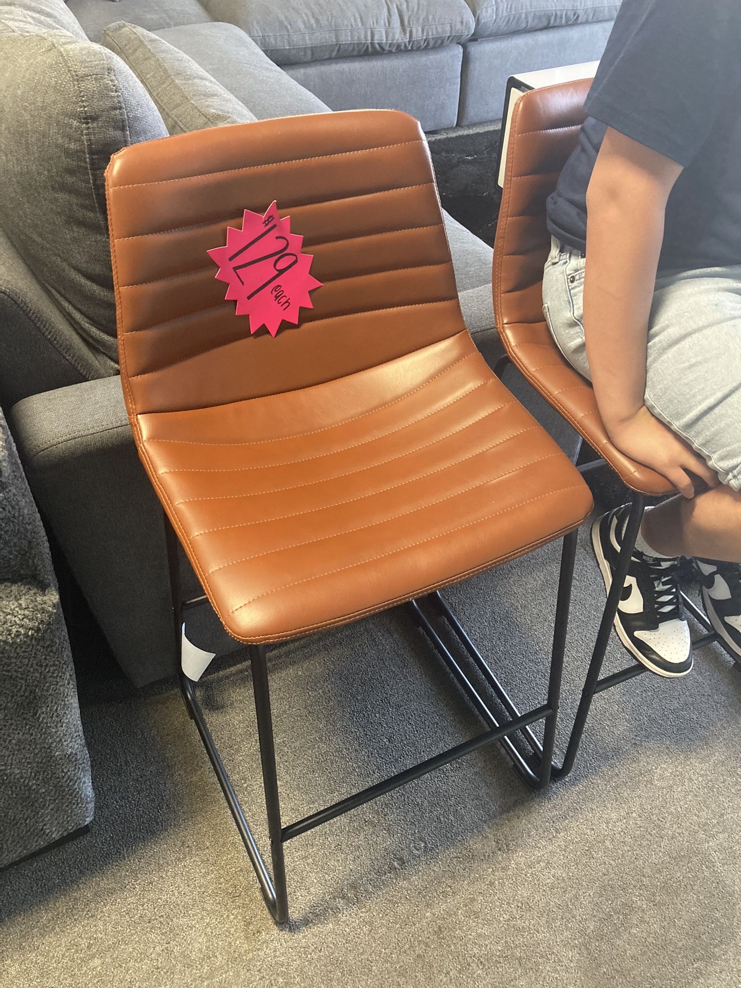 Counter Stool! $129 Easy Financing! ππ¨β¨