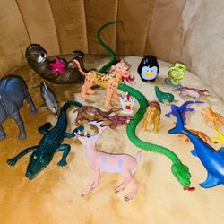 Animal Figures Toy Lot 