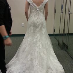 Size 6 Oleg Cassini Wedding Dress