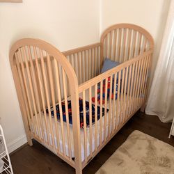 Graco crib