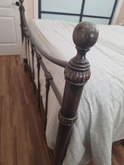 Queen Size bed frame