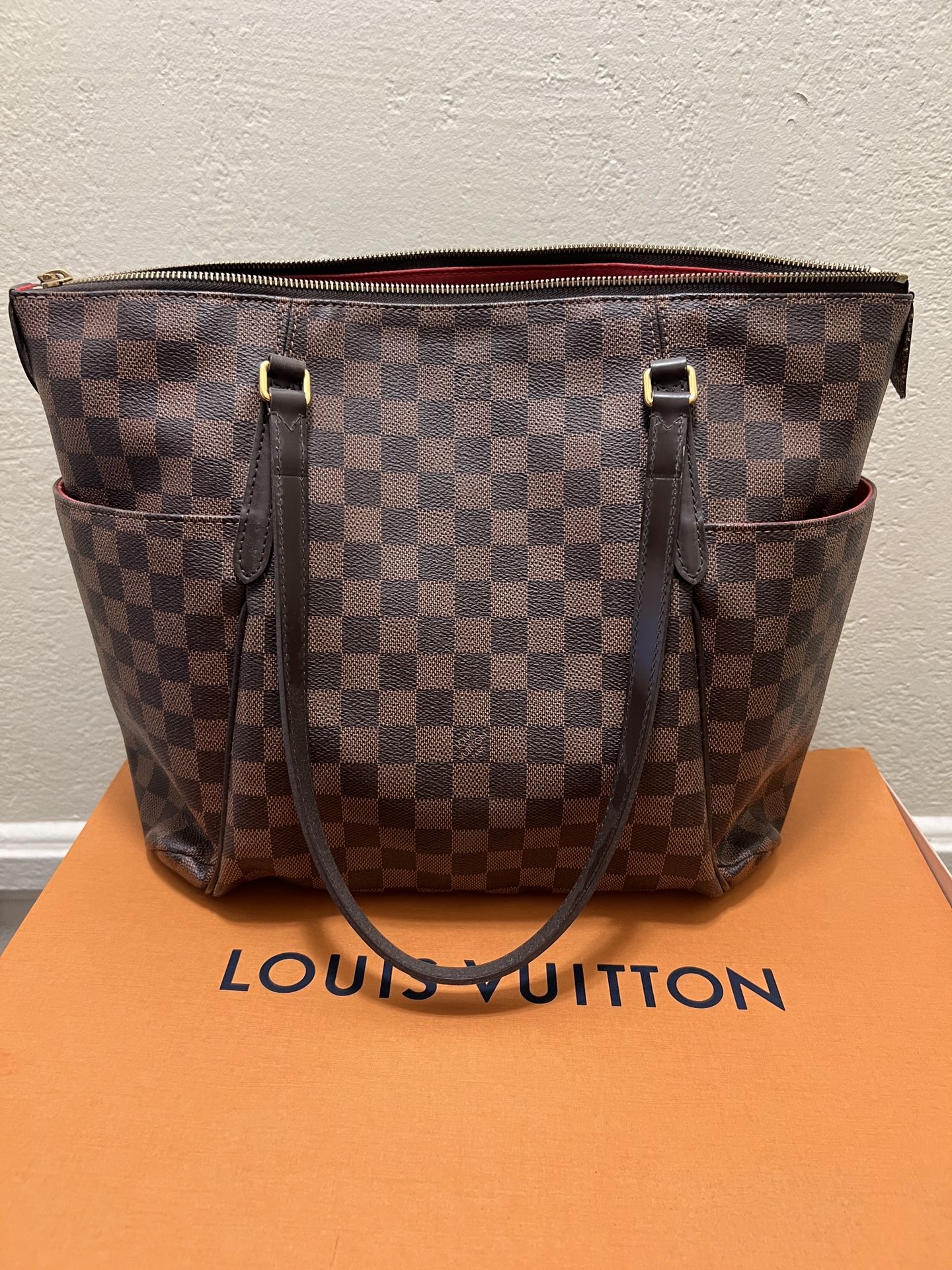 Louis Vuitton Totally MM Tote Bag