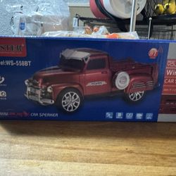 (WESTER MINI MUSIC RED TRUCK SPEAKER)
