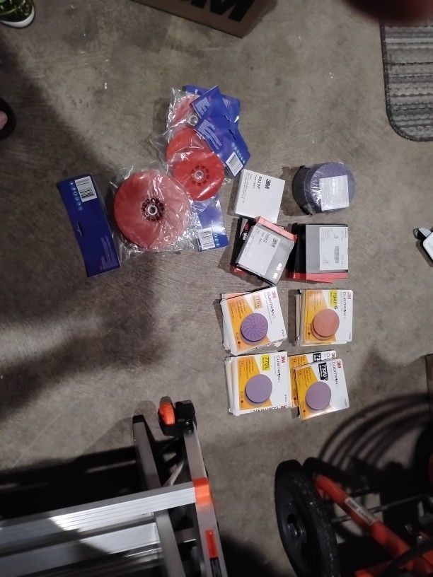 Assorted Sander Wheels And Disc