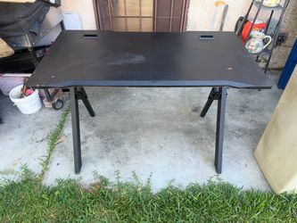Black Carbon Fiber Gaming Desk