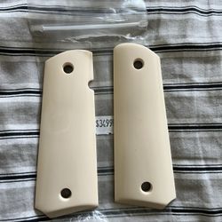 Off White 1911 Grip