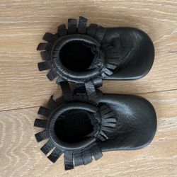 Freshly Picked Size 4 Black Leather 