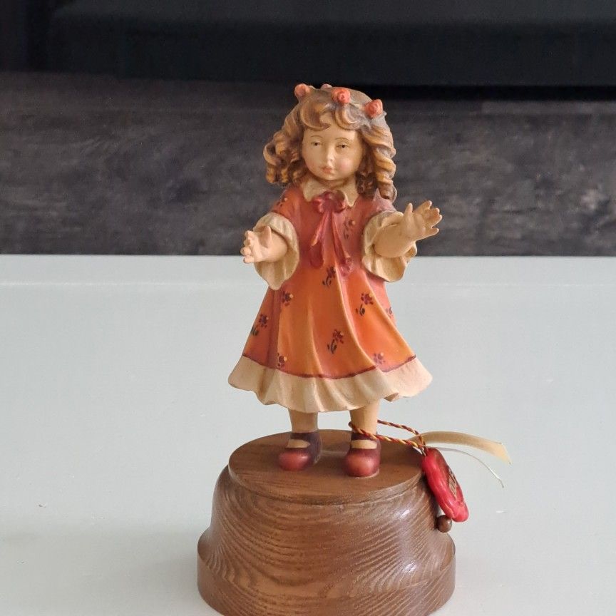 Antique Italian Original Carved Wood Dolfi Girl Reuge Music Box Figurine