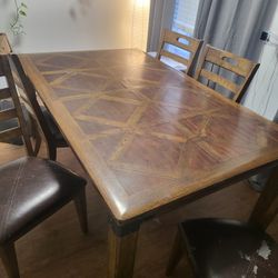Dining table set